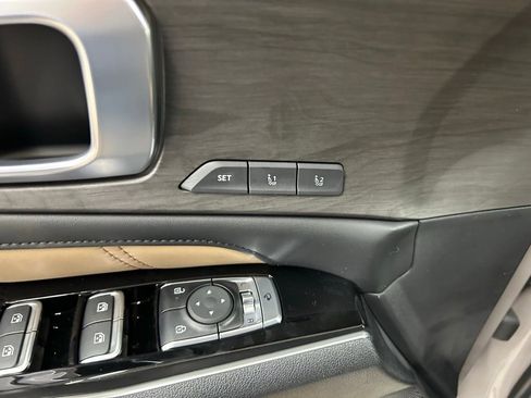 New 2026 Kia Sorento SX Prestige w/ Olive Brown Leather Package image 13