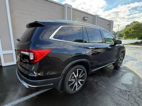 Used 2019 Honda Pilot Touring image 5