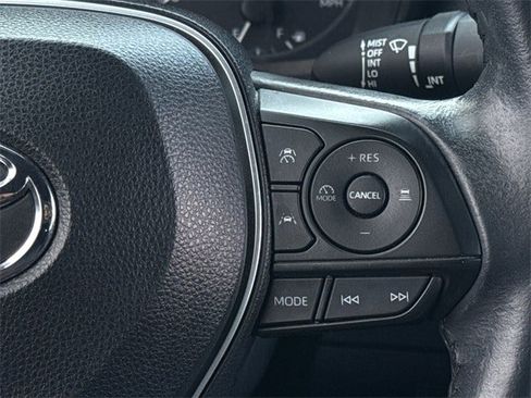 Used 2023 Toyota Corolla SE image 15