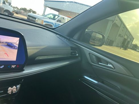 Used 2026 Chevrolet Traverse LT w/ Sun and Wheel Package image 15