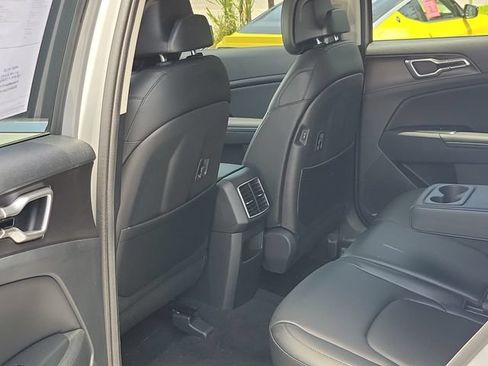 Used 2026 Kia Sportage EX w/ EX Panorama Roof Package FWD image 11