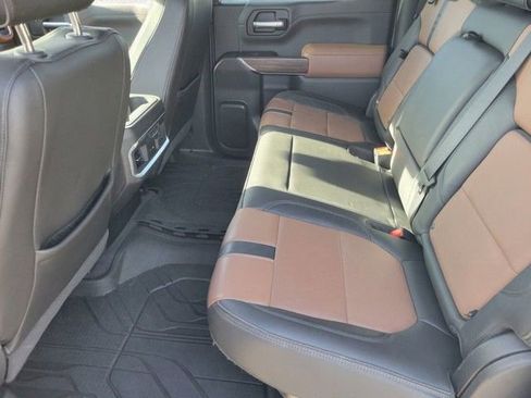 Used 2019 Chevrolet Silverado 1500 High Country w/ Technology Package image 11