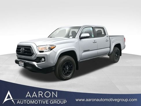 Used 2022 Toyota Tacoma SR5 image 1