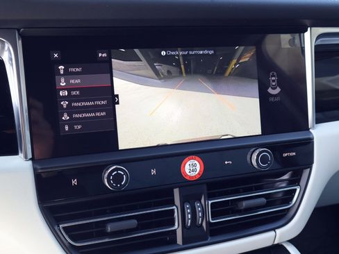 New 2026 Porsche Macan AWD/4WD image 19