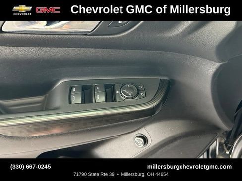 Used 2023 GMC Acadia SLT AWD/4WD image 17