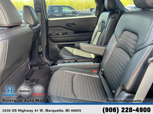 Used 2023 Nissan Pathfinder Rock Creek AWD/4WD image 24