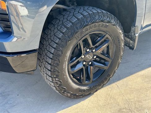 Used 2024 Chevrolet Silverado 1500 Custom Trail Boss image 9