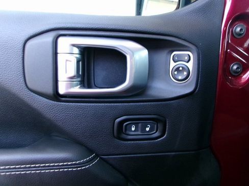 Used 2022 Jeep Wrangler Unlimited Sahara w/ LED Lighting Group image 12