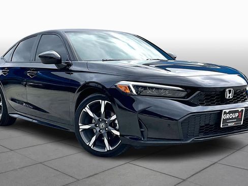 Used 2025 Honda Civic Sport Touring image 3