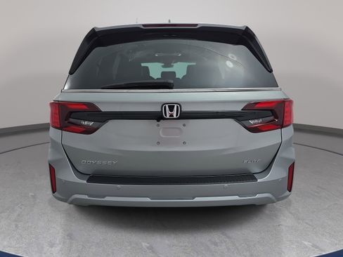 New 2026 Honda Odyssey Elite image 6