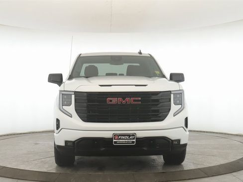 Used 2025 GMC Sierra 1500 Elevation image 12
