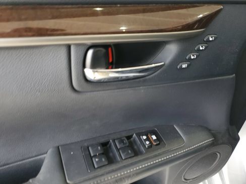Used 2014 Lexus ES 350 FWD image 20