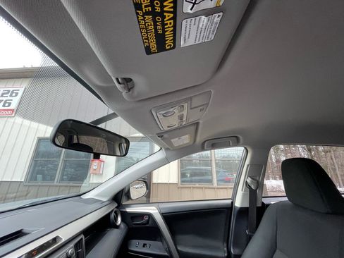 Used 2014 Toyota RAV4 LE image 16