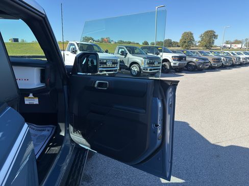 New 2025 Ford Bronco Heritage Edition image 14