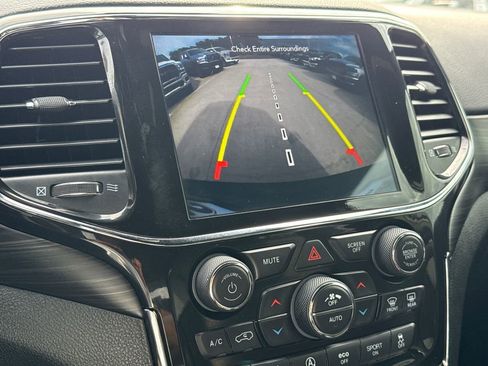 Used 2021 Jeep Grand Cherokee Laredo X RWD image 25