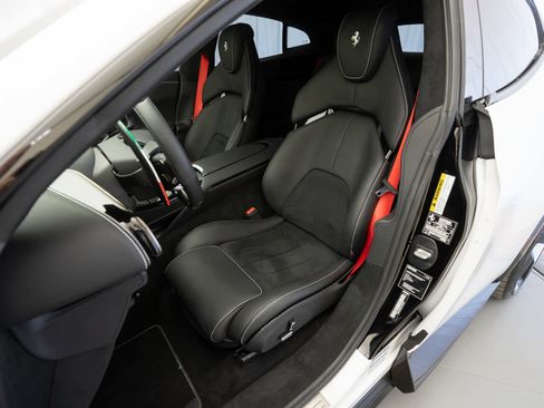 Certified 2025 Ferrari Purosangue image 15