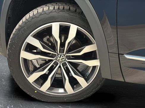 Used 2023 Volkswagen Atlas SEL Premium image 30