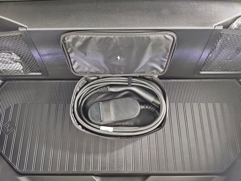 Used 2025 Rivian R1S Adventure AWD/4WD image 14