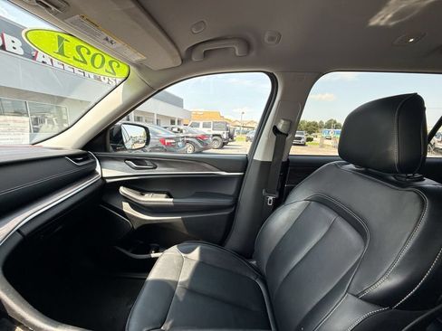 Used 2021 Jeep Grand Cherokee L Limited AWD/4WD image 33