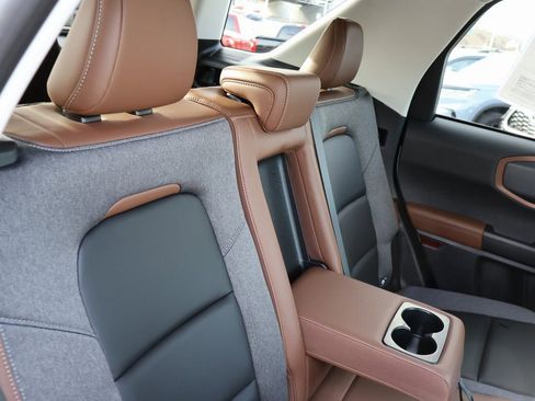 Used 2024 Ford Bronco Sport Outer Banks w/ Tech Package image 12