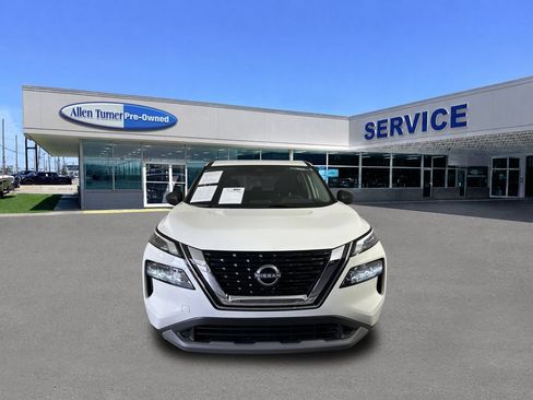 Used 2023 Nissan Rogue S FWD image 3