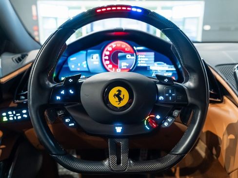 Used 2021 Ferrari Roma image 5