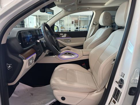 Used 2025 Mercedes-Benz GLE 350 4MATIC image 6