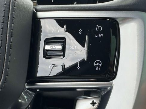Used 2023 Land Rover Range Rover SE AWD/4WD image 37