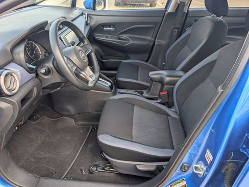 Used 2024 Nissan Versa SV FWD image 8