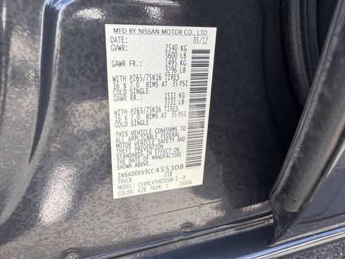 Used 2012 Nissan Frontier PRO-4X AWD/4WD image 27