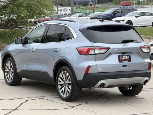 Used 2022 Ford Escape Titanium AWD/4WD image 5