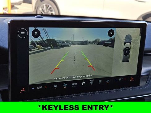 Used 2025 Lincoln Corsair Premiere w/ Equipment Group 101A image 14