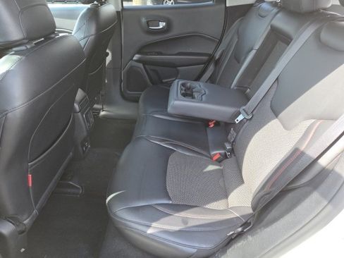 Used 2018 Jeep Compass Trailhawk w/ Navigation Group AWD/4WD image 14