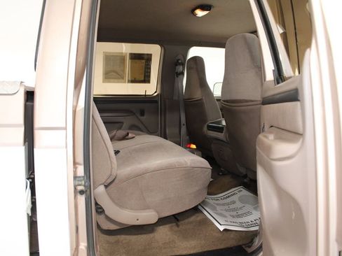 Used 1997 Ford F350 XLT image 31