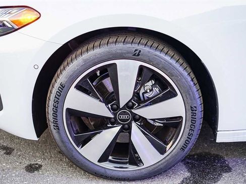 New 2025 Audi A5 2.0T Prestige image 9