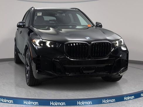 New 2026 BMW X5 xDrive50e w/ M Sport Package image 2