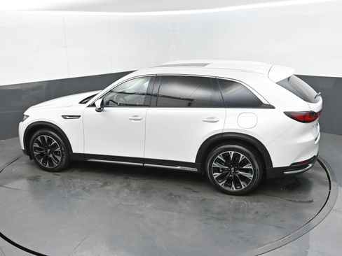 Used 2024 MAZDA CX-90 Plug-In Hybrid w/ Premium Pkg image 32