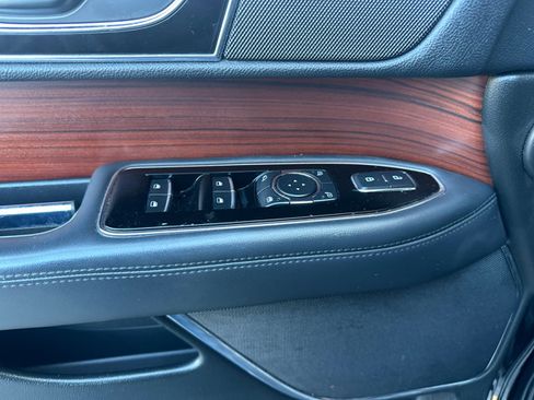 Used 2023 Lincoln Navigator L 4WD image 28