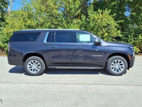 New 2026 Chevrolet Suburban Premier image 19