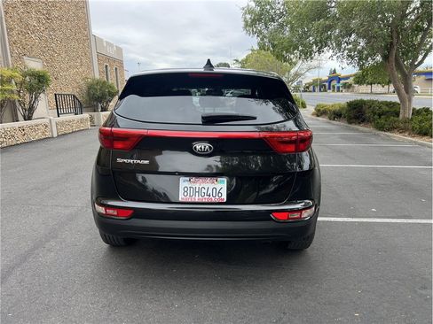 Used 2018 Kia Sportage LX AWD/4WD image 6