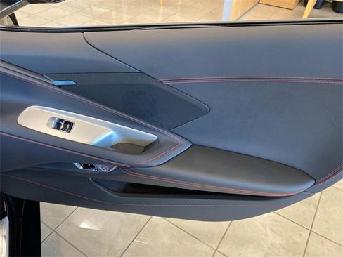 Used 2023 Chevrolet Corvette Stingray Convertible w/ Z51 Performance Package image 28