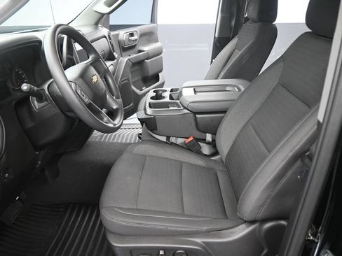 Used 2025 Chevrolet Silverado 1500 Custom RWD image 9