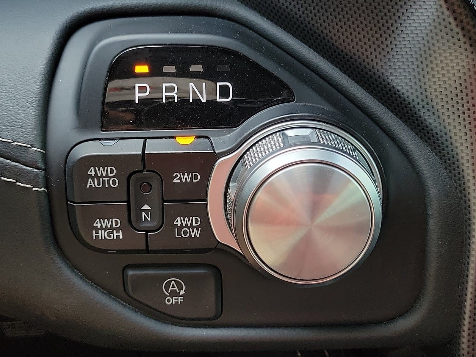 Used 2025 RAM 1500 Limited AWD/4WD image 16