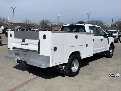 Used 2022 Ford F350 XL w/ Power Equipment Group AWD/4WD image 2