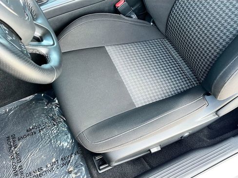 Used 2023 Dodge Challenger R/T w/ Blacktop Package image 18