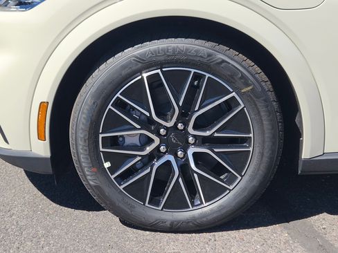 New 2025 Ford Mustang Mach-E Premium image 7