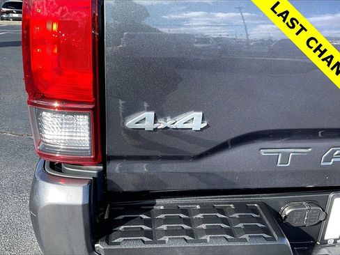 Used 2023 Toyota Tacoma SR image 8