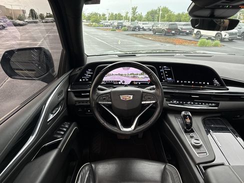 Used 2023 Cadillac Escalade Sport AWD/4WD image 15