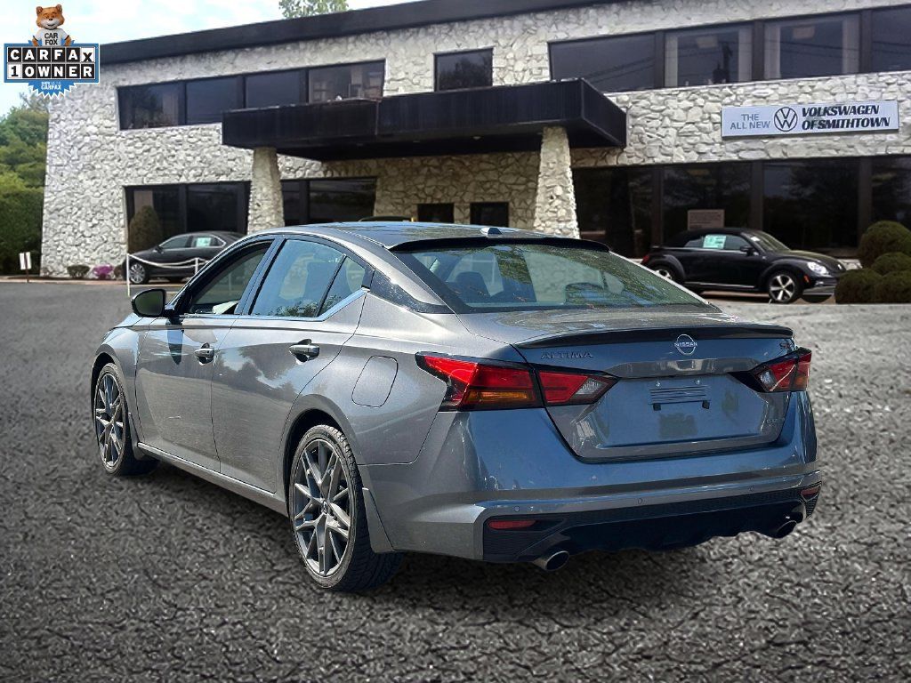 Used 2024 Nissan Altima 2.0 SR FWD image 6