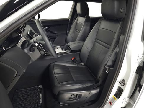 Certified 2024 Land Rover Range Rover Evoque Dynamic SE AWD/4WD image 17